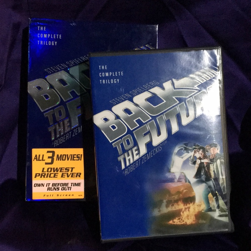 BACK to the Future: The Complete Trilogy” 3-DVD Set